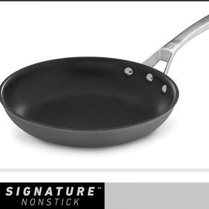 Calphalon Signature Hard-Anodized Nonstick 10-Inch Fry Pan